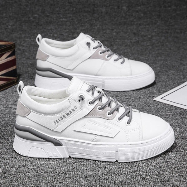 Meeste kunstnahast tossud kirjaga