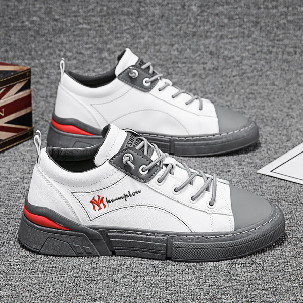 Eko bőrből készült férfi alkalmi tornacipő lapos talppal és felirattal