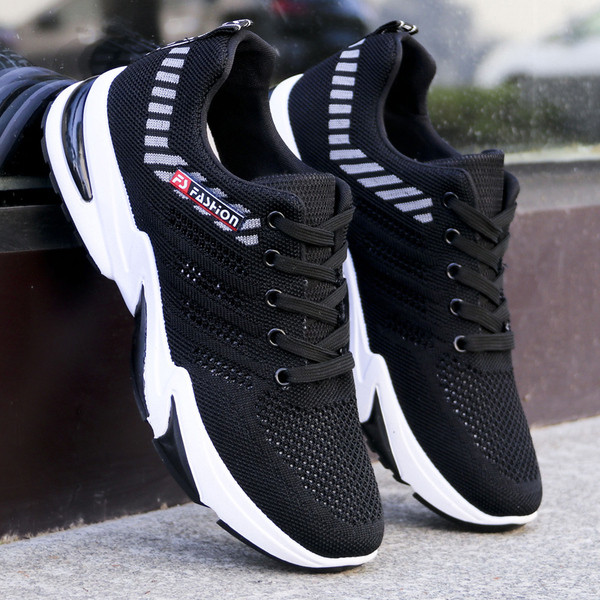 Paeltega meeste sporditossud - hingavast kangast