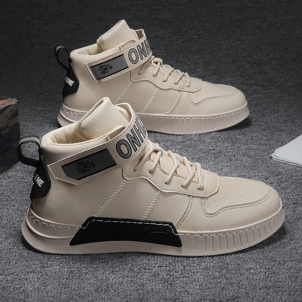 Kõrged kleepsuga meeste nahast tossud