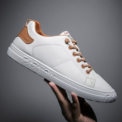 Lameda tallaga meeste kunstnahast tossud ja kiri tallale