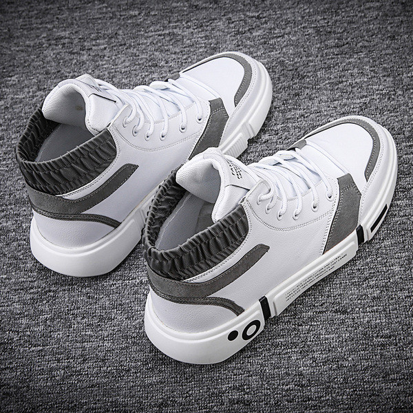 Nahast kõrged paeltega meeste tossud