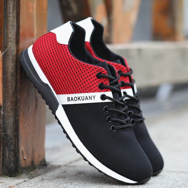 Férfi vászon tornacipő felirattal és fűzővel