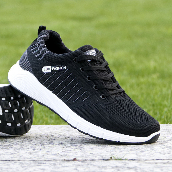 Paeltega tekstiilist meeste sporditossud