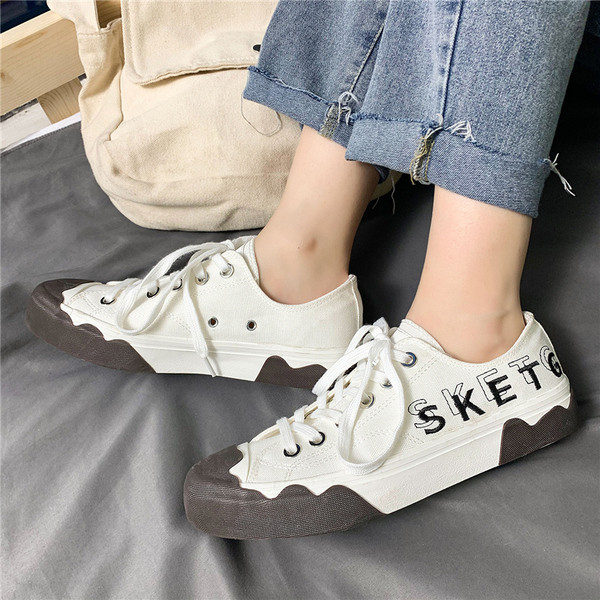 Férfi vászon tornacipő fekete-fehér fűzővel