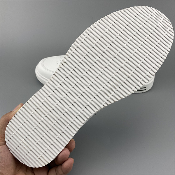 Alkalmi, lélegző bőr tornacipő fehér színben