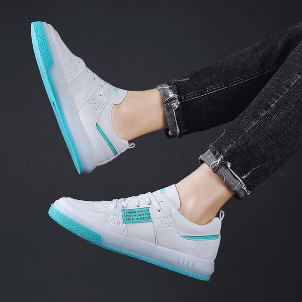 Kevadeks ja sügiseks sobivad moodsad paeltega meeste tossud