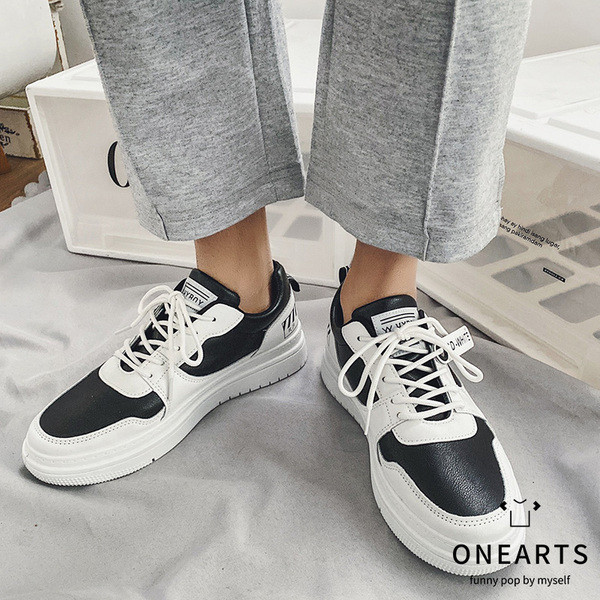 Sportlik-casual meeste tossud paelte ja paksu sirge tallaga