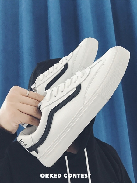 Lameda tallaga nahast meeste tossud