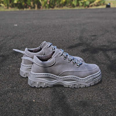 Ανδρικά αθλητικά παπούτσια eco suede με τραχιά σόλα