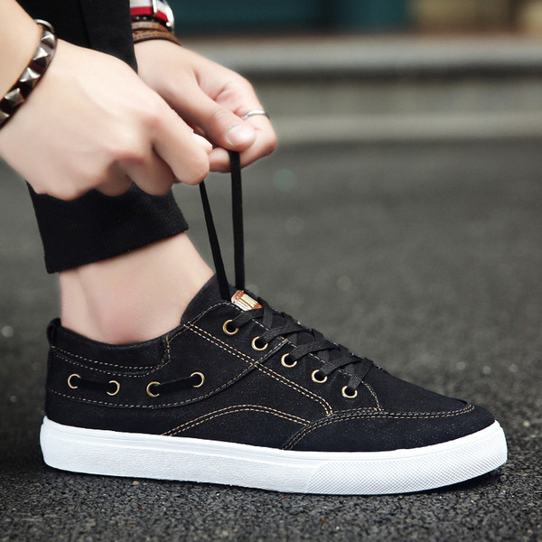 Meeste vabaaja tossud tekstiilist lipsudega