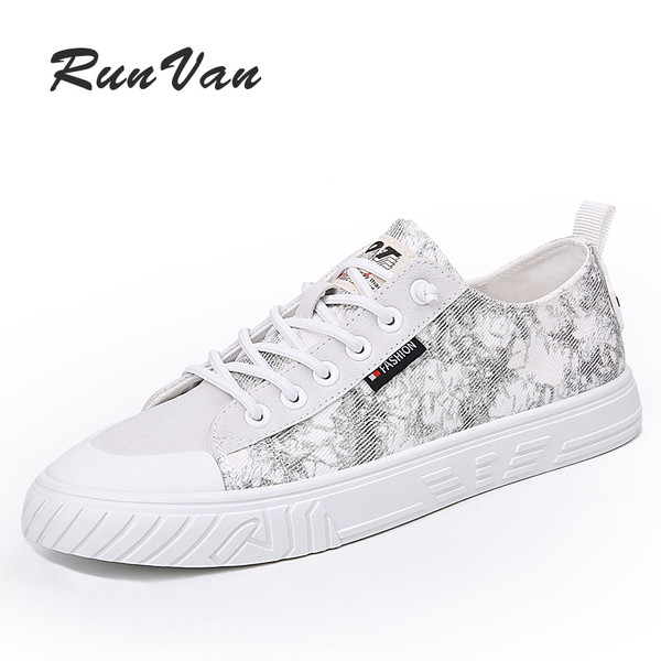 Marmorefektiga meeste lõuendist tossud - kaks mudelit