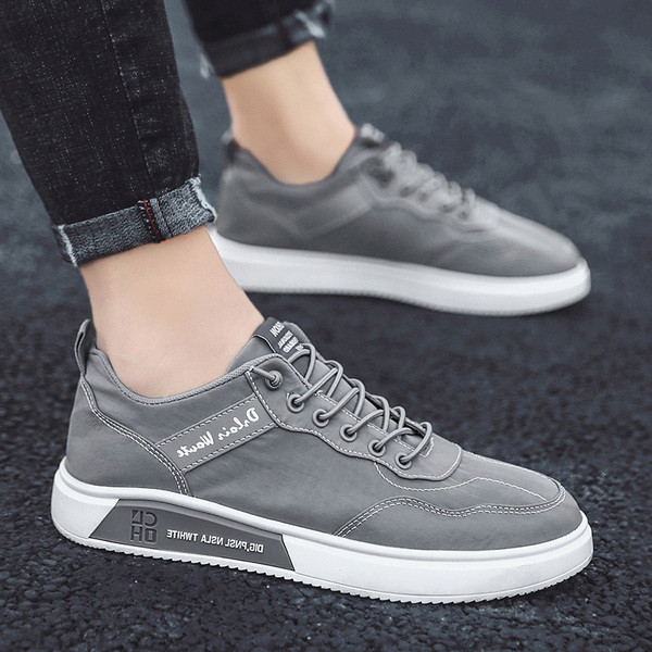 Tekstiilist tekstiilist meeste vabaaja tossud kirjaga