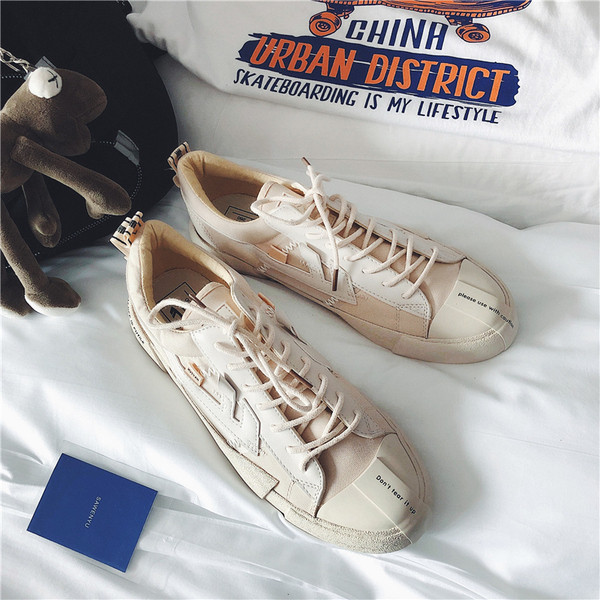 Meeste lõuendist tossud lameda talla ja paeltega