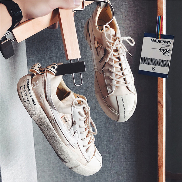 Meeste lõuendist tossud lameda talla ja paeltega