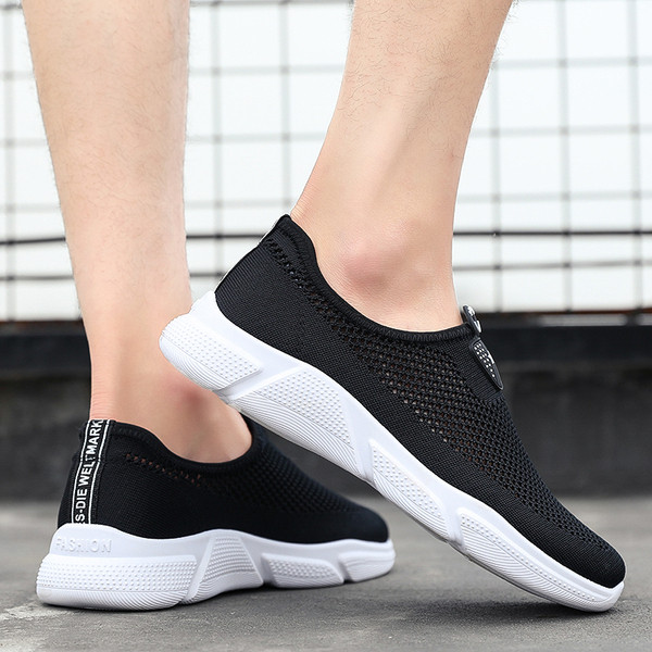 Alkalmi légáteresztő tornacipők új modellje