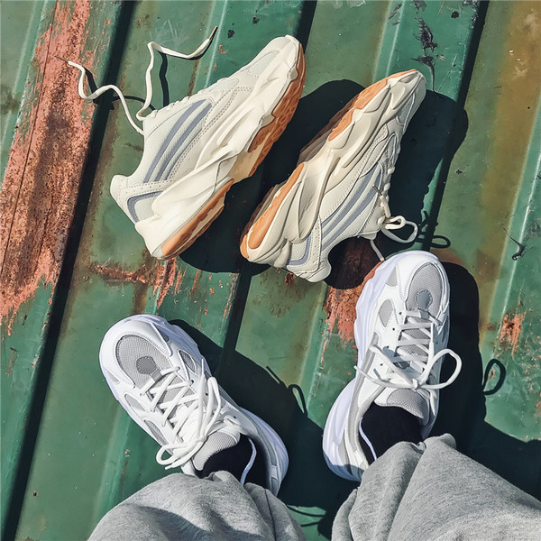 Meeste spordi- ja vabaaja tekstiilist tossud