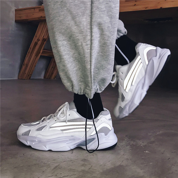 Meeste spordi- ja vabaaja tekstiilist tossud