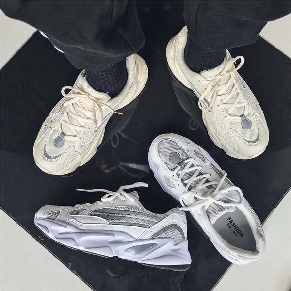 Meeste spordi- ja vabaaja tekstiilist tossud