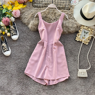 Moodne naiste lühike kombinesooni tavaline mudel