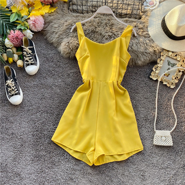 Moodne naiste lühike kombinesooni tavaline mudel