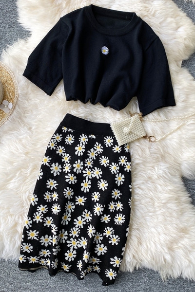 Női alkalmi szoknya és blúz szett