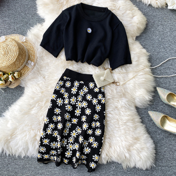 Női alkalmi szoknya és blúz szett