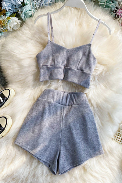 Naiste ajakohane lühikeste ja rinnakate komplekt