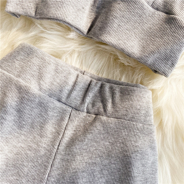 Naiste ajakohane lühikeste ja rinnakate komplekt