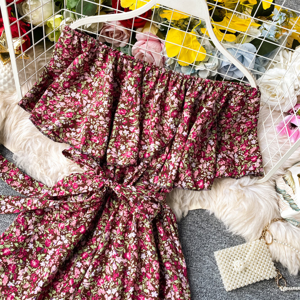 Lillemustriga naiste vabaaja kombinesoon