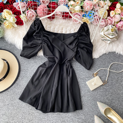 Stiilne naiste lühike kombinesooni tavaline mudel