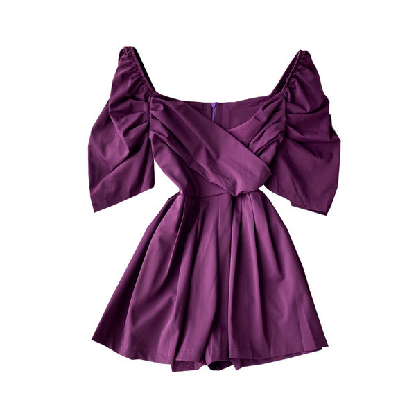 Stiilne naiste lühike kombinesooni tavaline mudel