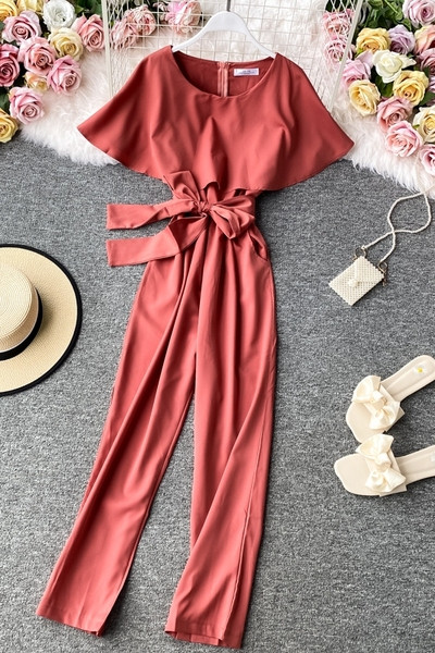 Aktuális női hosszú kombinét ovális nyakkivágással