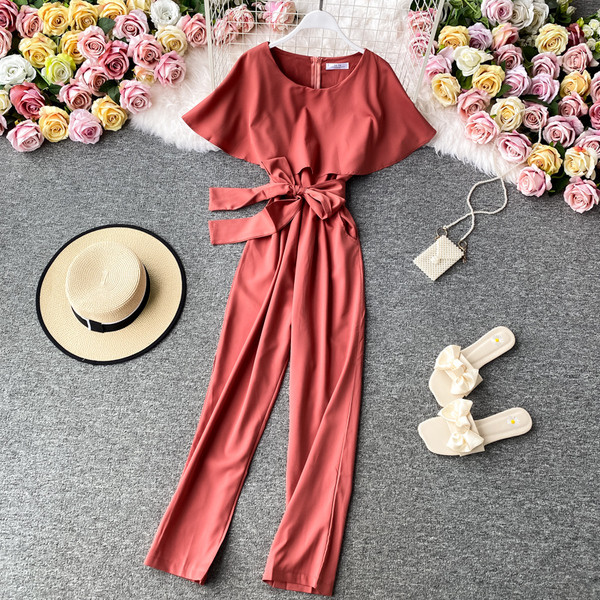 Aktuális női hosszú kombinét ovális nyakkivágással