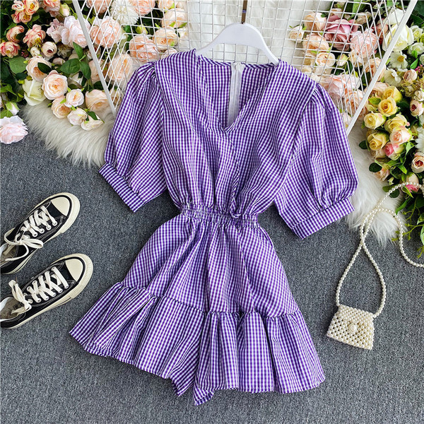 Modern női kockás overál spitz nyakkivágással