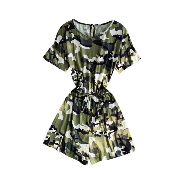 Naiste aktuaalne kamuflaažiga lühike kombinesoon