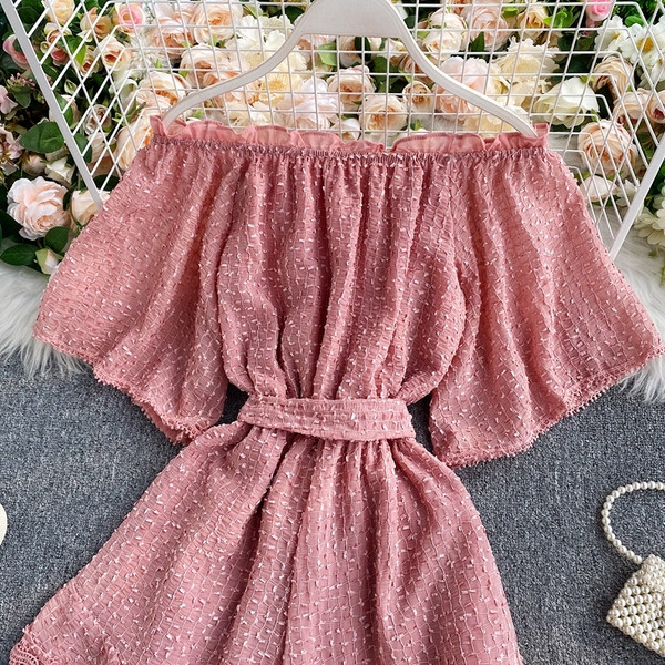 Stiilne naiste lühike pitsiga kombinesoon