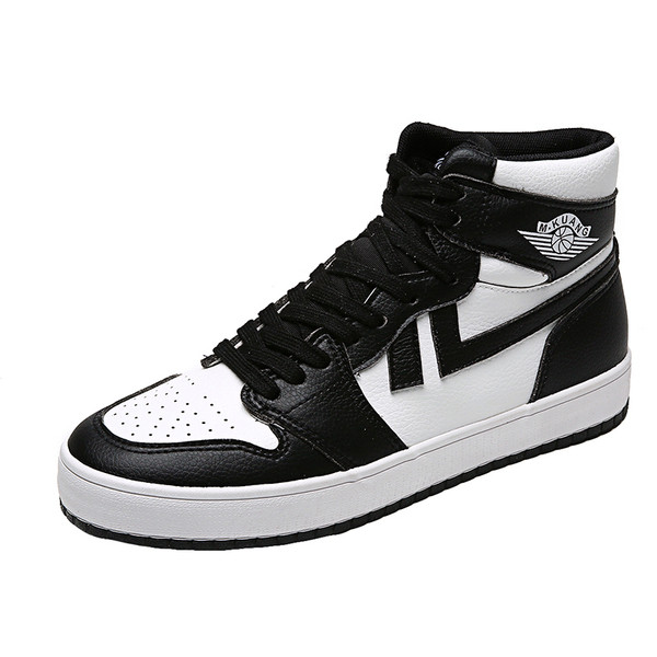 Meeste ökonahast kõrged tossud lameda talla ja aplikatsiooniga