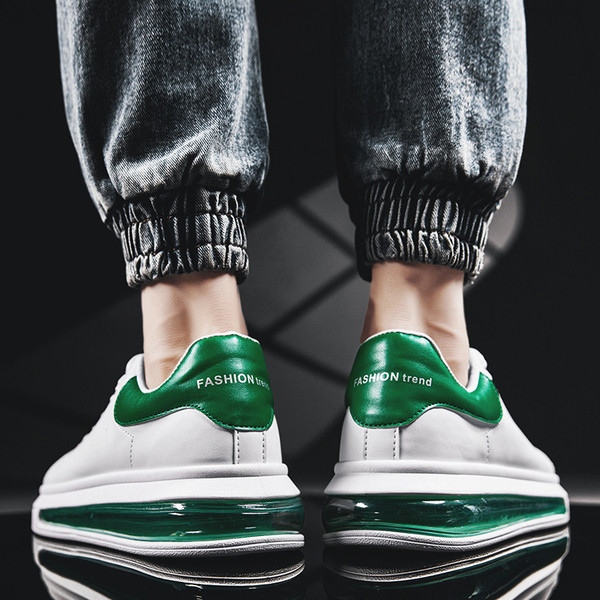 Paelte ja paksu värvilise tallaga vabaaja meeste tossud