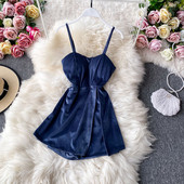 Modern női rövid overall vékony pánttal