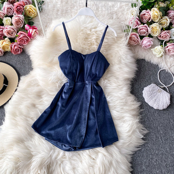 Modern női rövid overall vékony pánttal