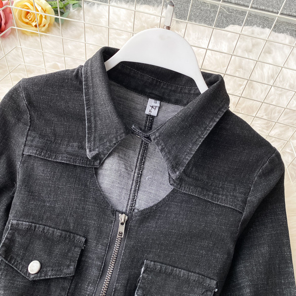 Γυναικεία ολόσωμη φόρμα τζιν με φερμουάρ