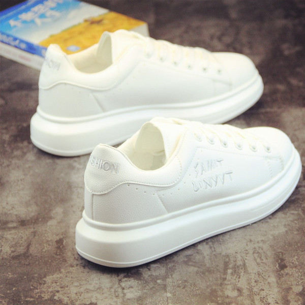 Alkalmi férfi tornacipő nyakkendővel és hímzéssel