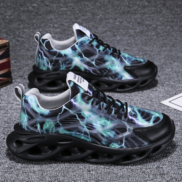 Színes férfi tornacipő magas talppal és fűzővel