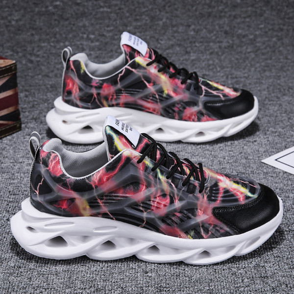 Színes férfi tornacipő magas talppal és fűzővel