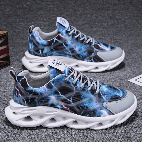 Színes férfi tornacipő magas talppal és fűzővel