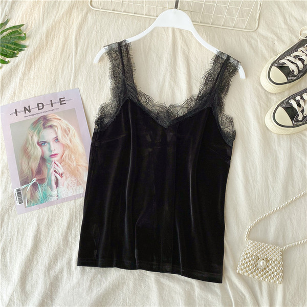 Moodne naiste topp spits-kaelusega ja pitsiga