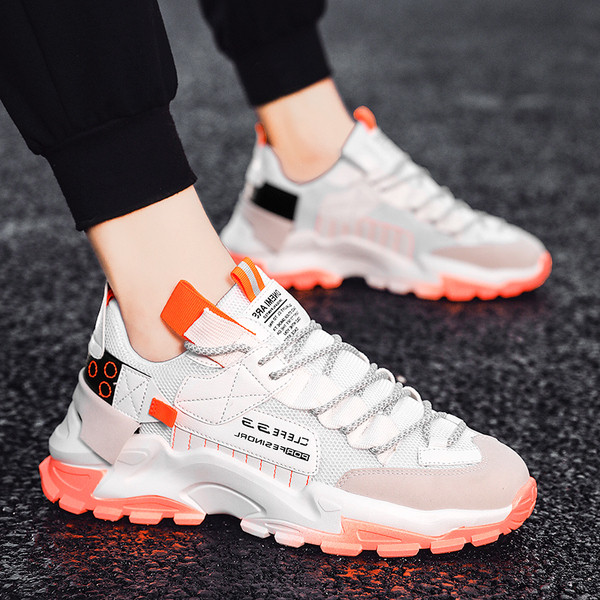 Kareda talla ja paeltega suvised hingavad tossud