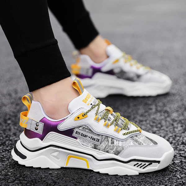 Meeste sportlikud ja vabaaja tossud kirja ja mustriga