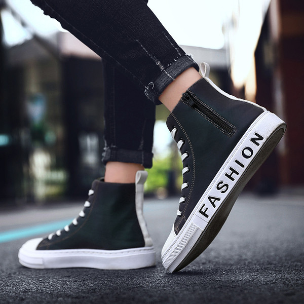 Kõrge mudeliga nahast tossud paelte ja lukuga